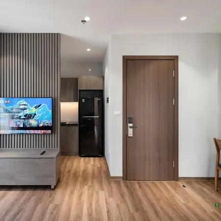 Luxe Paradise Suites Hotel To Ngoc Van-2